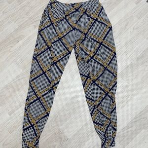 AVA SKY - XS Pants / Jogger Style